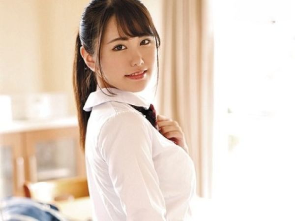 【葉月りの×夜這い】泊まりに来た妹の友人が巨乳過ぎて思わず夜這い！寝てる間に生ハメ膣射まで！